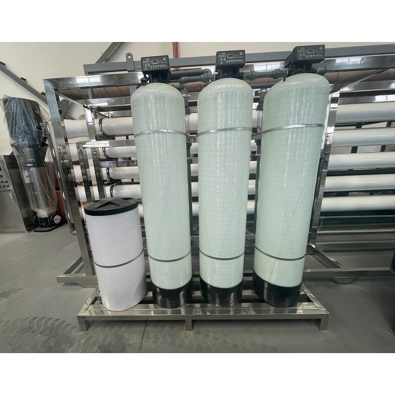 Máquina de filtragem de água de 1000 L / H para água de poço Filtro de areia de carbono Purificador industrial