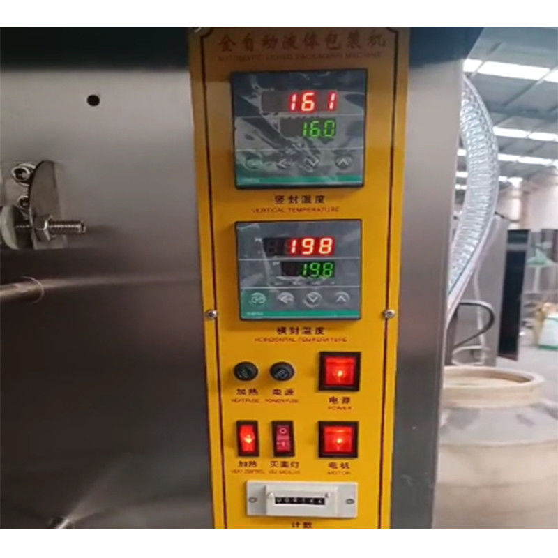 Máquina de embalagem para embalagem de leite de feijão