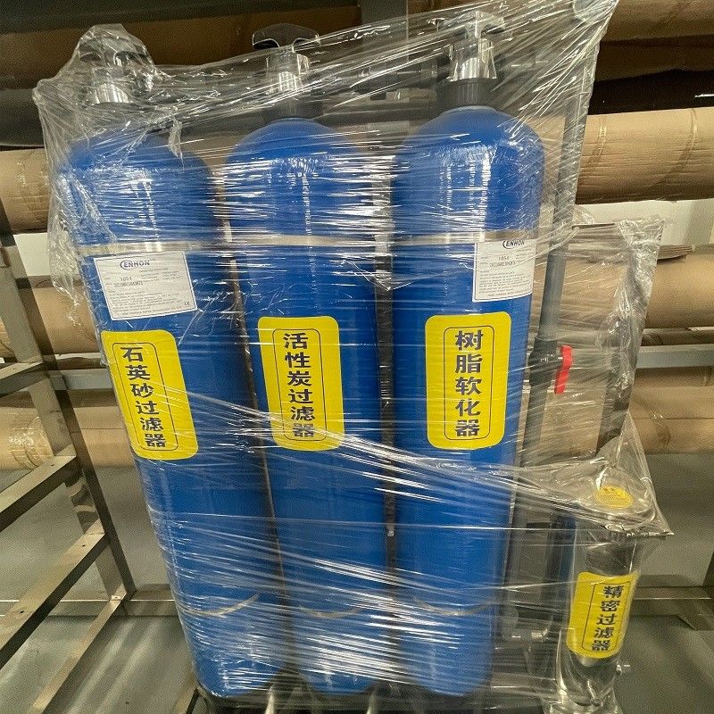 Máquina de filtragem de água de 1000 L / H para água de poço Filtro de areia de carbono Purificador industrial