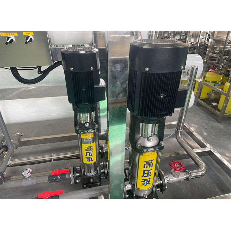 Instalação de purificação de água por osmose reversa de duplo tratamento de 380V/1.5Kw para 10 toneladas de água