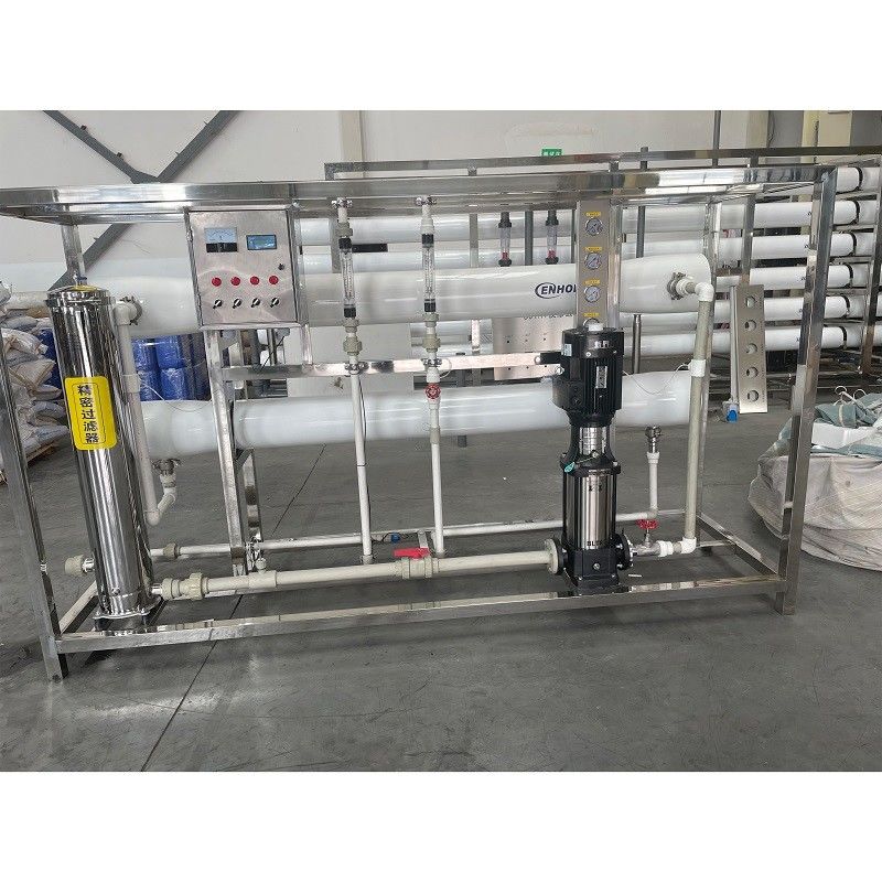 Sistema de osmose reversa para purificação de água de 2L/hora de produtividade