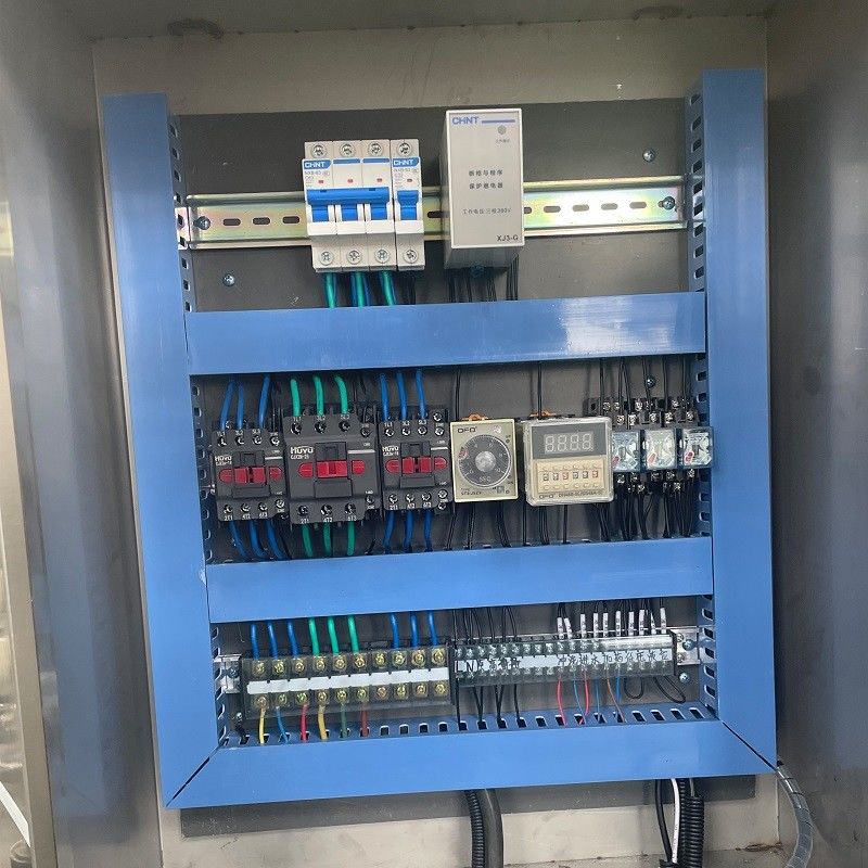 Auto PLC 6m3 por hora Sistema de purificação de filtros de água industrial RO para água salobra