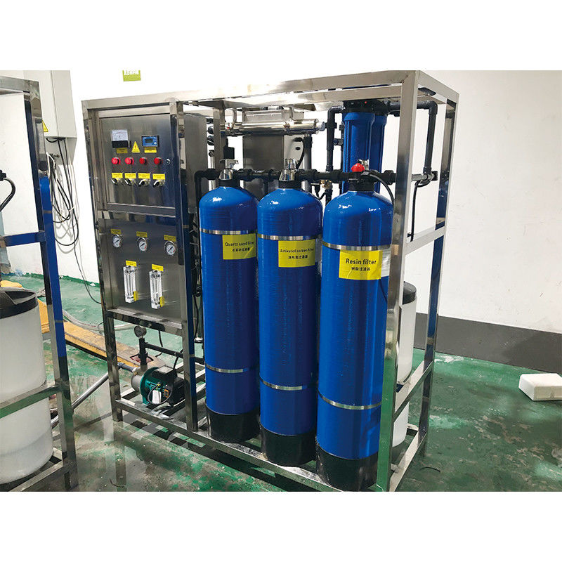 Equipamento automático de tratamento de água mineral por osmose reversa para produção em grande escala