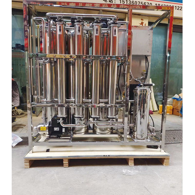 Sistema de tratamento de água RO para produção de água pura no setor comercial